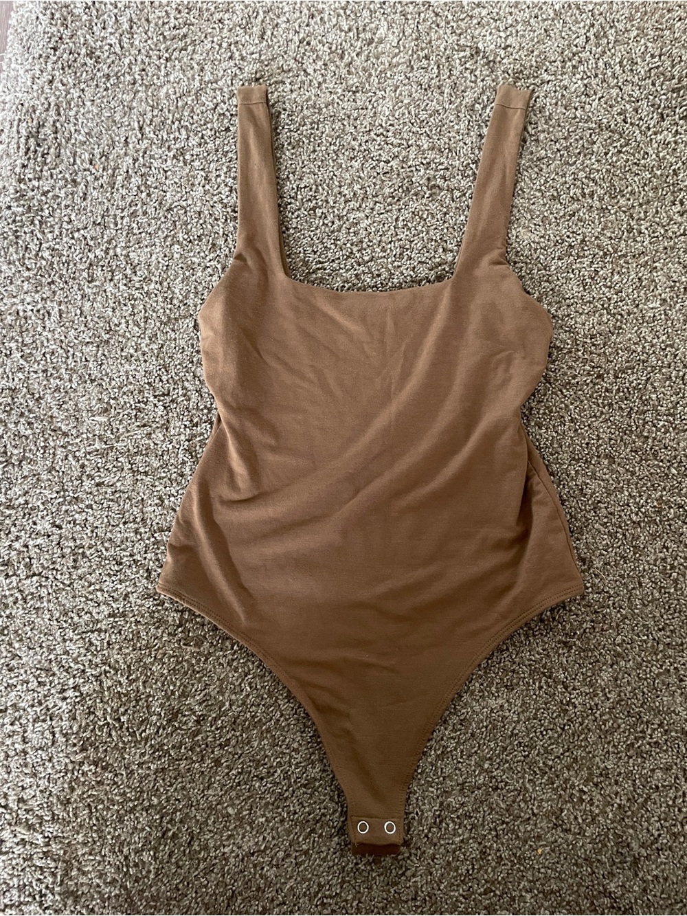 Good American Ribbed Brown Scoop-Neck Bodysuit
